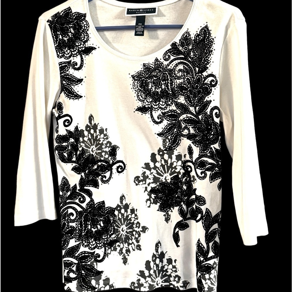 Karen Scot white knit top